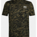 Camiseta de Estampado Camuflaje de UNDER ARMOUR