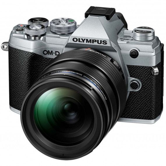 OLYMPUS Camara OM5 + 12-40MM Plata