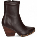 Botin Tachas Napa Stretch Marron  NOA HARMON