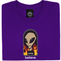 Camiseta Trasher Believe By Alien Workshop  THRASHER