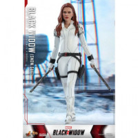 Figura Black Widow Traje en la NIEVE1/6 Movie Masterpiece 28 Cm Marvel  HOT TOYS