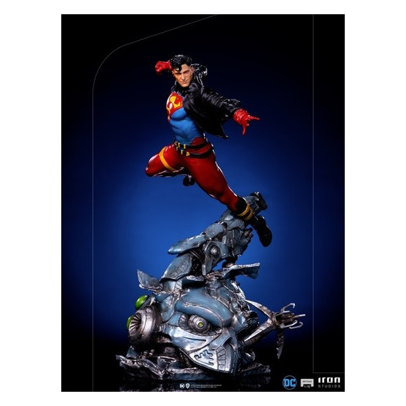 Figura Super Boy Dc  IRON STUDIOS