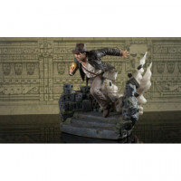 Figura Indiana Jones escapando con el ídolo    En busca del arca perdida