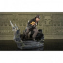 Figura Indiana Jones Escapando con el ídolo    en Busca del Arca Perdida  DIAMOND SELECT TOYS