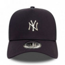 Gorra New York Yankees Metallic 9FORTY E-frame Trucker  NEW ERA