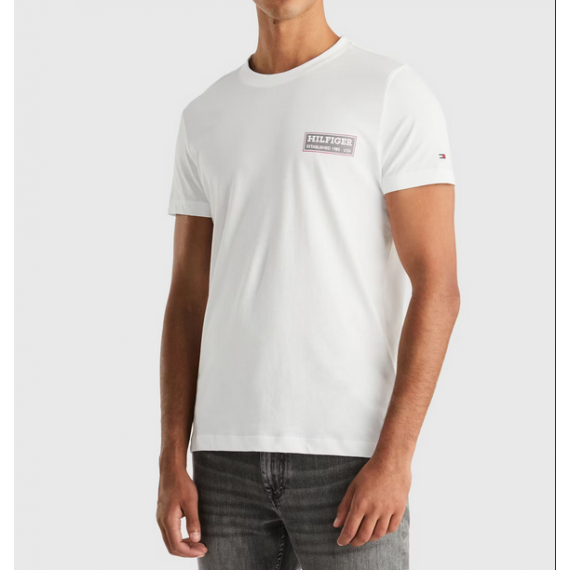 Camiseta TOMMY HILFIGER Badge Blanca