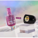 ESSENCE Esmalte de Uñas Holo Bomb 02