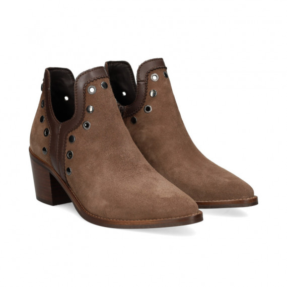 Botin Cowboy Tachas ante Marron  VEXED SHOES COMPANY