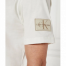 Camiseta CALVIN KLEIN Badge Tee Crema