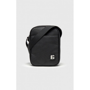 Bandolera Gk Vertical Shoulder Bag Negro  GIANNIKAVANAGH