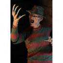 Figura Pesadilla en Elm Street 2 Ultimate Freddy  NECA