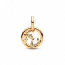 PANDORA Charm Colgante con un Recubrimiento en Oro de Zodiaco Escorpio 762710C01