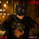 Figura The Batman 1/12 17CM Dc Cómics  MEZCO TOYZ