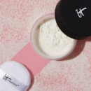 Bye Bye Pores Poreless Finish Loose Setting Powder  IT COSMETICS