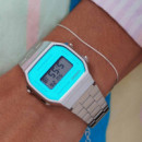 Reloj Casio Vintage A168WEM-2 Unisex Digital Plateado con Pantalla Azul Turquesa