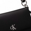 Bolso Minimal Monogram Shoulder Pouch  CALVIN KLEIN