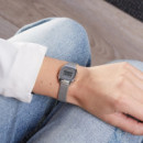 CASIO LA670WEM-7 – Reloj Digital Vintage Plateado con Malla Milanesa