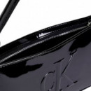 Bolso Sculpted Shoulder Pouch  CALVIN KLEIN JEANS