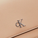 Cartera Minimal Monogram  CALVIN KLEIN JEANS