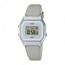 CASIO LA680WEL-8 – Reloj Digital Retro con Correa de Cuero Gris y Carátula Plateada
