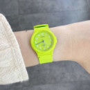 CASIO LQ-24B-3B – Reloj Análogo Verde Neón Wr con Estilo Juvenil y Vibrante