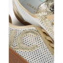 Deportiva en Rejilla y Detalles Metalizados de LOLA CASADEMUNT