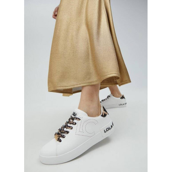 Deportiva con Detalle Lc Perforado Marro  LOLA CASADEMUNT