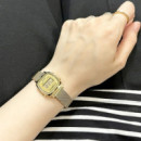 CASIO LA670WEMY-9E Reloj Digital Vintage Dorado – Estilo Elegante con Correa Milanesa