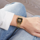 CASIO LA680WEGA-1E Reloj Digital Retro Dorado con Pantalla Negra – Estilo Vintage y Elegancia