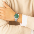 CASIO MTP-1302PD-3A Reloj Clásico para Hombre con Esfera Verde y Correa de Acero Inoxidable – Wr 50M y Calendario