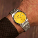 CASIO MTP-B145D-9A Reloj Analógico para Hombre - Esfera Amarilla, Diseño Retro Moderno, Acero Inoxidable y Wr 50M