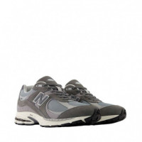 Zapatillas Unisex NEW BALANCE 2002R