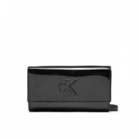 Sculpted Long Fold Im Black  CALVIN KLEIN