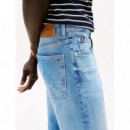 Pantalón Corto Vaquero Ajustado Brooklyn Efecto Usado  de TOMMY HILFIGER