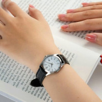 CASIO LTP-1183E-7A Reloj Analógico de Mujer - Esfera Blanca con Calendario - Correa Negra Estilo Cuero