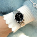 CASIO LTP-V005D-1B Reloj Analógico de Mujer - Esfera Negra Minimalista - Correa de Acero Inoxidable