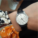 CASIO LTP-V005L-7B Reloj Analógico de Mujer - Esfera Plateada Minimalista - Correa de Cuero Negra y Resistente Al Agua