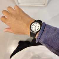 CASIO MQ-24-7B2 Reloj Analógico para Hombre - Esfera Blanca con Números Grandes - Clásico y Resistente Al Agua
