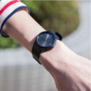 CASIO MQ-76-1A Reloj Analógico Unisex - Esfera Negra con Detalles Dorados - Clásico, Ligero y Resistente Al Agua