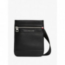 Bolso Bandolera con Logo Metálico de TOMMY HILFIGER