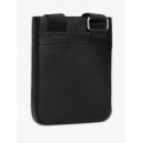 Bolso Bandolera con Logo Metálico de TOMMY HILFIGER