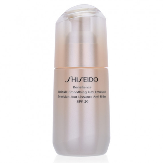 SHISEIDO Benefiance Wrinkle Smoothing Day Emulsion SPF20