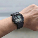 Reloj Deportivo CASIO WS-1700H-1A con Fase Lunar, Gráfico de Mareas y Resistencia Al Agua 100M