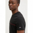 Camiseta con Logo en el Pecho de Tommy Jeans  TOMMY HILFIGER