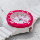 CASIO LRW-200H-4B Reloj Analógico para Mujer - Bisel Fucsia, Correa Blanca, Resistente Al Agua 100M y Estilo Deportivo