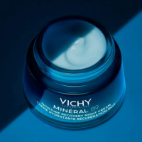 Minéral 89
CREMA Hidratante de Noche Renovadora  VICHY