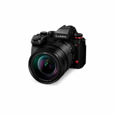 C/f PANASONIC Lumix S1MARK Ii + 24-105MM F4 Macro Ois