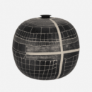 Jarrón Macetero Decorativo Budri- Metal Artesanal- 39 X 36 Cm- Color Negro- Decoración Interior- Terrazza®  TERRAZZA COLLECTION