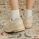 Sneaker 2002 Rcc Beige  NEW BALANCE