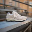 Sneaker 2002 Rcc Beige  NEW BALANCE